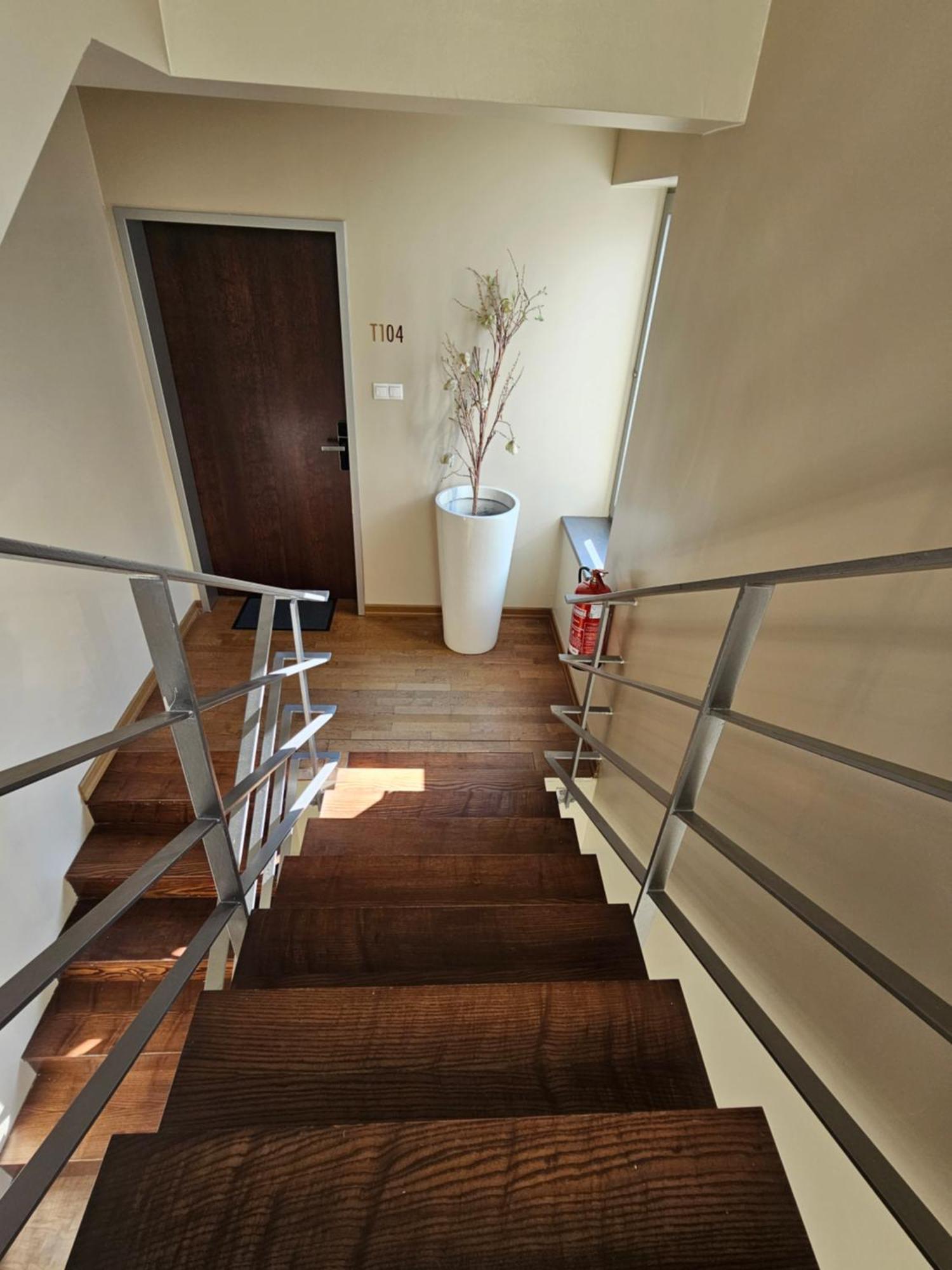 Budapest Tower מראה חיצוני תמונה